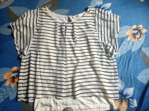 Chic Striped Casual Top