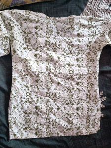 B1G1 FREE Women's Floral Print Cotton Kurta