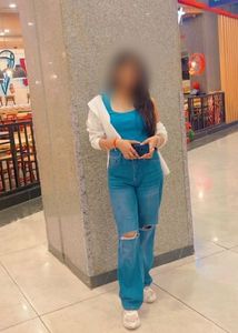 Stylish Ripped Wide Leg Jeans