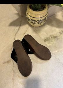 Stylish Black &amp; Gold Sandals