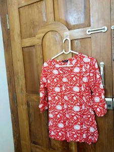 Red Floral Print V-Neck Kurta