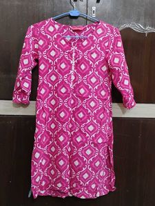 Vibrant Pink Geometric Print Kurta
