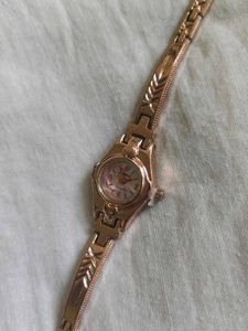 Elegant Rose Gold Women's Watch
