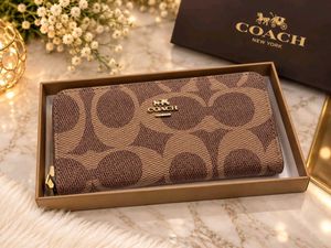 Coach Zip Around Wallet - Monogram