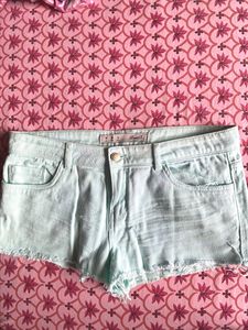 UK SIZE 10 Beautiful Mint Green Denim Shorts