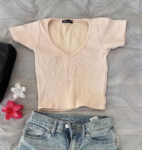 Light Pink Ribbed Cropped V-Neck Top