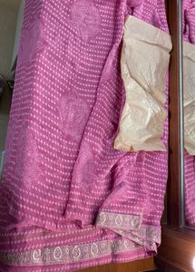 🎀Pink Bandhani print Saree 🎀