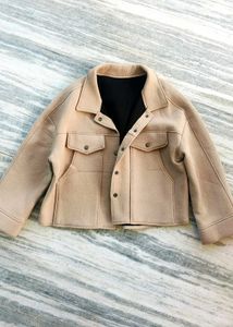 Beige trench coat Jacket Men & women both can wear