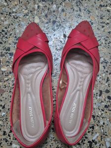 Allen Solly Red Flats