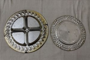 Round Gold Silver Platted Finished Tray (2)