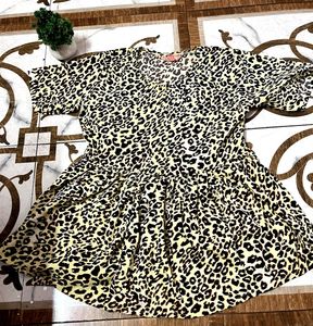 Leopard Print trendy top