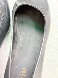 Chic Grey Pointed Toe Flats
