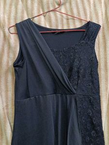 Elegant Black Sleeveless Dress