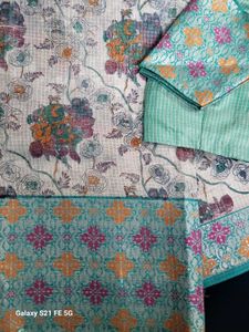 Elegant Floral Print saree
