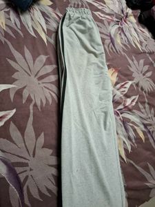 Grey Wide-Leg Sweatpants with Side Stripe