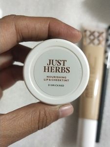 Just Herbs Makeup Kit