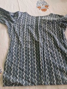 Stylish Grey Zigzag Print Kurta