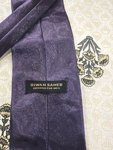 Men's Shiny Purple Tie