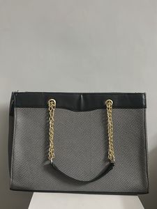 Chic Tote Bag with Gold Chain