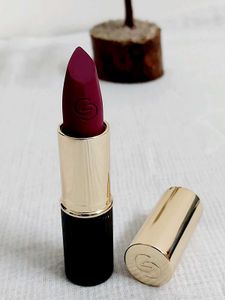 Giordani Gold Blissful Berry Matte Lipstick