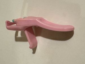 Pink Eyelash Curler