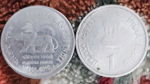 Rare Platinum Jubilee Coins 2 Pcs Set