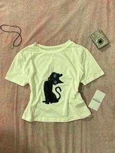 Cute Black Cat Graphic Tee