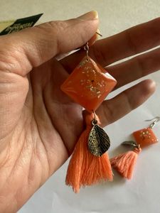 ‼️99only‼️Orange Tassel Earrings with Leaf Charm