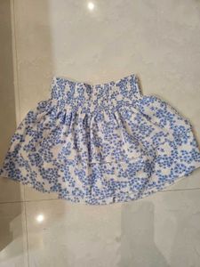 Chic Blue Floral Mini Skirt