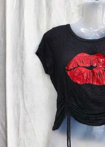 Cute Lip Print Ruched Crop Top