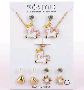 Roslynd Necklace and Earring Set