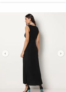 Sleek Black Maxi Dress with Slit