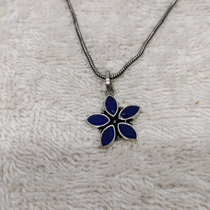 pendant set with chain