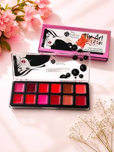 The Art of Lips Lipstick Palette with hello kitty