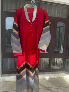 Vibrant maroon Ethnic Kurta with Unique Print