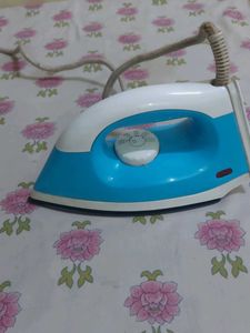 Silvertone Blue and White Dry Iron