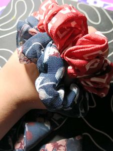 Assorted accessories bundle