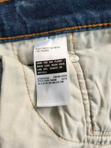 Levi's straight fit Navy Blue jeans