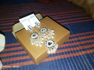 Elegant Pearl &amp; Crystal Jewelry Set