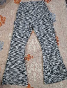 Zudio Flared Leggings/Active wear