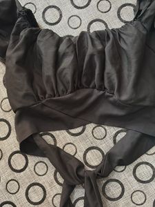 Stylish Black Ruched Crop Top