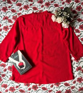 Red Victorain Top With Ruffled Hem
