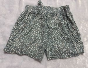 Cute Floral Print Shorts