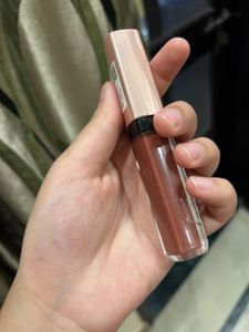 Red 4 Matte Lipstick