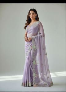 Designer Saari