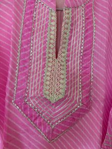 Beautiful Pink Leheriya Kurta