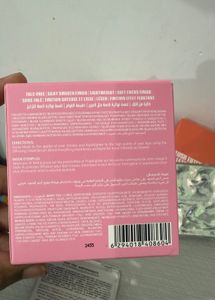HUDA beauty Blushfilter palette