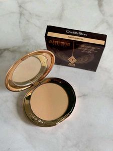 Charlotte Tilbury Airbrush Flawless Finish Powder