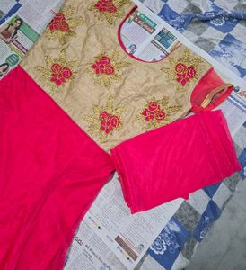 Heavy work and Elegant Pink &amp; Gold Anarkali set