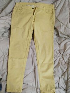 Yellow Denim Jeans (SIZE-40)